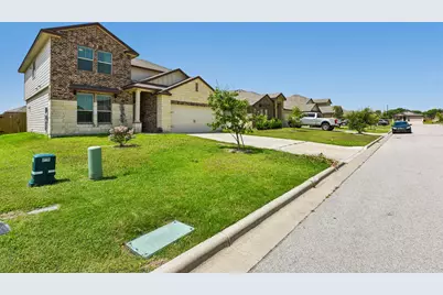 105 Green Jay Drive, Jarrell, TX 76537 - Photo 4