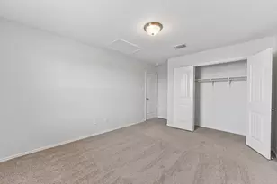 105 Green Jay Dr, Jarrell, TX 76537 - Photo 14