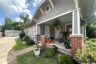 129 E Crockett St, La Grange, TX 78945 - Photo 1