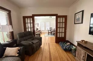 129 E Crockett St, La Grange, TX 78945 - Photo 4