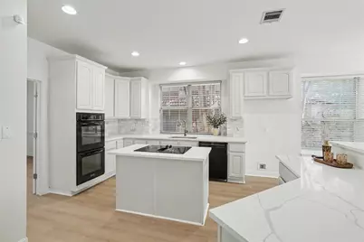 38 Tiburon Drive, The Hills, TX 78738 - Photo 12