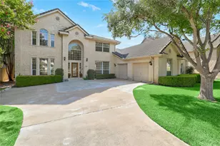 38 Tiburon Dr, The Hills, TX 78738 - Photo 2