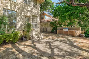 38 Tiburon Dr, The Hills, TX 78738 - Photo 38