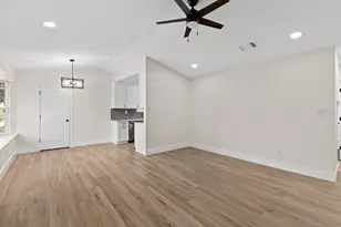 10808 Ridgeway St, Jonestown, TX 78645 - Photo 6