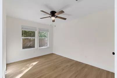 10808 Ridgeway Street, Jonestown, TX 78645 - Photo 16