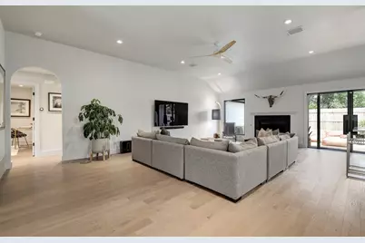 7704 Kiva Drive, Austin, TX 78749 - Photo 14