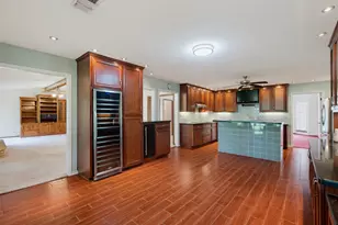 133 Champions Dr, Rockdale, TX 76567 - Photo 8