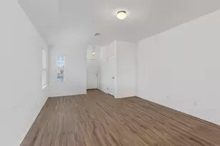 108 Joe Kidd Ln, Jarrell, TX 76537 - Photo 4