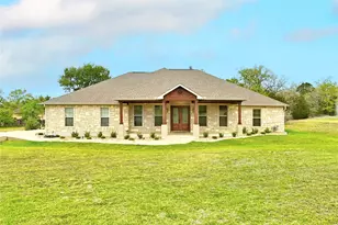 140 Winchester Rd, Bastrop, TX 78602 - Photo 2