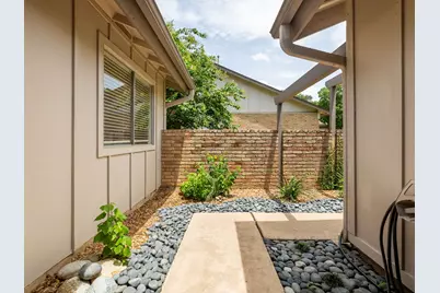 2532 Stoutwood Circle, Austin, TX 78745 - Photo 10