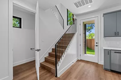 1402 Beckett Street #1B, Austin, TX 78757 - Photo 8