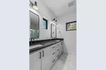 1402 Beckett Street #1B, Austin, TX 78757 - Photo 16