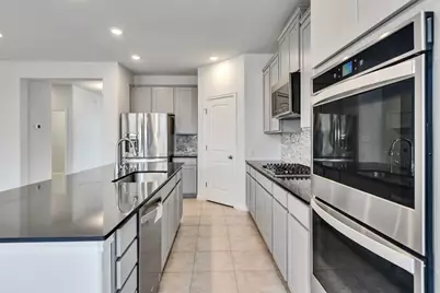 6408 Golden Bough Lane, Pflugerville, TX 78660 - Photo 4