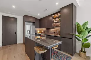 610 Davis St, Austin, TX 78701 - Photo 2