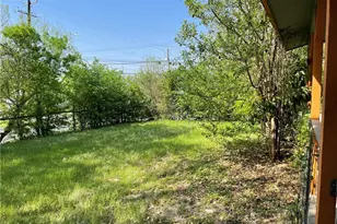 1601 Taylor Gaines St, Austin, TX 78741 - Photo 12
