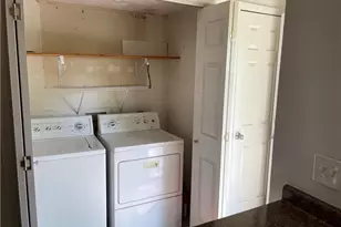 1601 Taylor Gaines St, Austin, TX 78741 - Photo 10