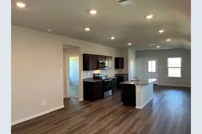 305 Randall Place, Rockdale, TX 76567 - Photo 4