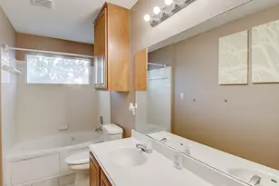 2305 S Crossing Dr, Round Rock, TX 78664 - Photo 10