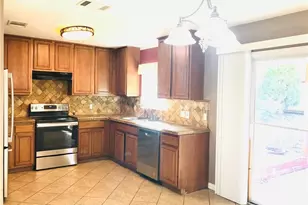 2305 S Crossing Dr, Round Rock, TX 78664 - Photo 6