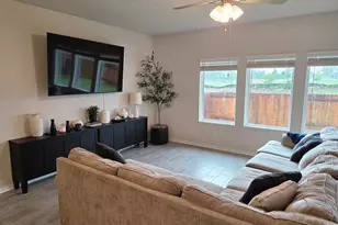 151 Arches Dr, Kyle, TX 78640 - Photo 2