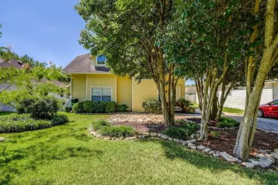 1504 E 19th Street, Georgetown, TX 78626 - Photo 2