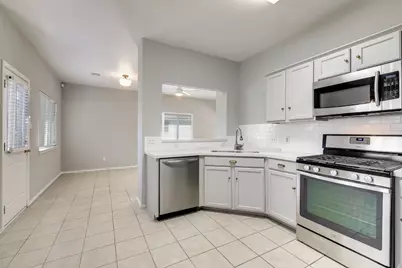 1504 E 19th Street, Georgetown, TX 78626 - Photo 6