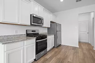 346 Low Pasture Trl, San Marcos, TX 78656 - Photo 2