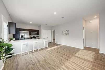 129 Vulcan Drive, Jarrell, TX 76537 - Photo 12