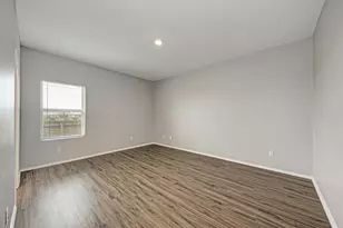 129 Vulcan Dr, Jarrell, TX 76537 - Photo 18