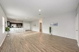 129 Vulcan Dr, Jarrell, TX 76537 - Photo 8