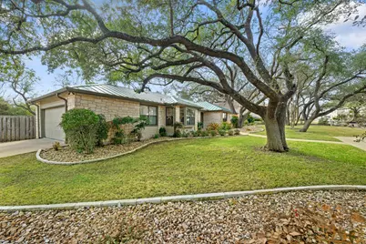 622 Robin Dale Drive, Lakeway, TX 78734 - Photo 4