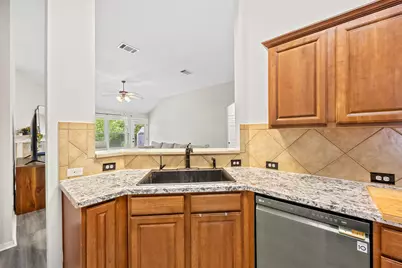 11204 Silo Valley Drive, Austin, TX 78754 - Photo 8