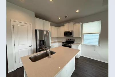 17916 Giglio Way, Pflugerville, TX 78660 - Photo 8