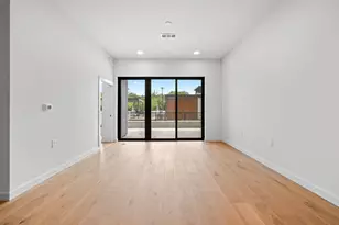 2209 S 1st St, Austin, TX 78704 - Photo 8