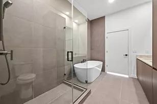 2209 S 1st St, Austin, TX 78704 - Photo 16