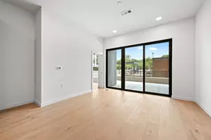 2209 S 1st St, Austin, TX 78704 - Photo 8