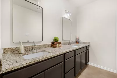 410 W Avenue C, Copperas Cove, TX 76522 - Photo 16