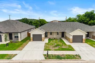 410 W Avenue C, Copperas Cove, TX 76522 - Photo 1
