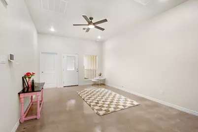 410 W Avenue C, Copperas Cove, TX 76522 - Photo 4