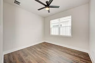 7710 Watson St, Austin, TX 78757 - Photo 32