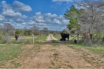 000 Fm 2440, Giddings, TX 78942 - Photo 34