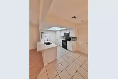 8706 Clearbrook Trail #B, Austin, TX 78729 - Photo 2