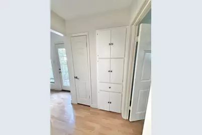 8706 Clearbrook Trail #B, Austin, TX 78729 - Photo 14