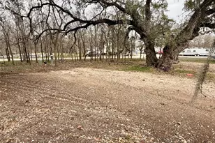 270 Hidden Path, Lockhart, TX 78644 - Photo 14