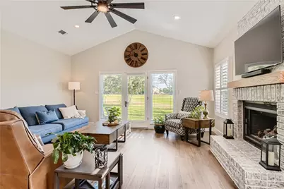 5 Champions Lane, Lakeway, TX 78734 - Photo 8