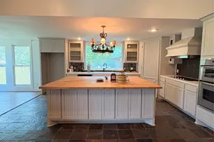 105 S Cedar St, Luling, TX 78648 - Photo 10