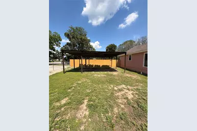 105 S Cedar Street, Luling, TX 78648 - Photo 20