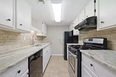 1800 Lavaca Street #515, Austin, TX 78701 - Photo 8