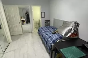 806 W 24th St, Austin, TX 78705 - Photo 6