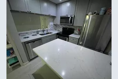 806 W 24th Street #116, Austin, TX 78705 - Photo 2